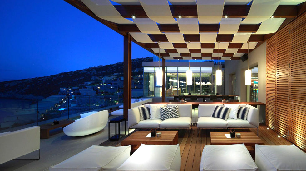 Daios Cove - Crystal Box Coctail Bar Daios Cove - Crystal Box Coctail Bar